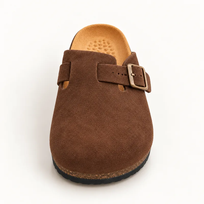Mule fermée en daim, coloris Marron, vue de face