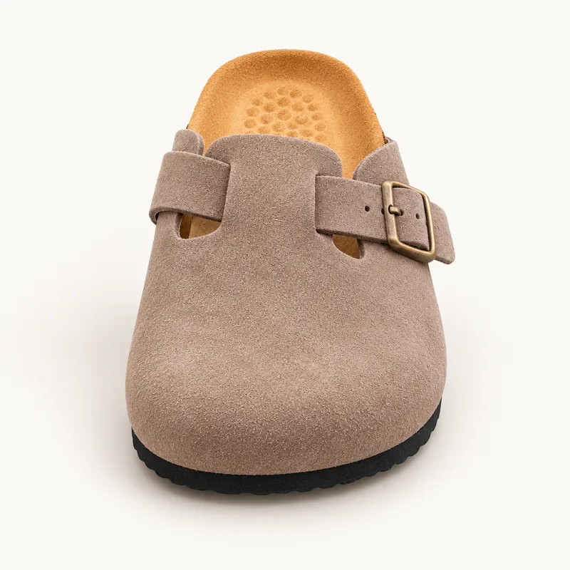 Mule fermée en daim, coloris Taupe, vue de face